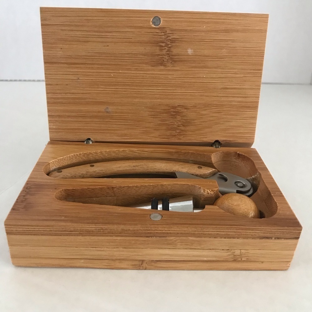 Keepsake 2-piece Bamboo Accessory Set Corkscrew and Stopper